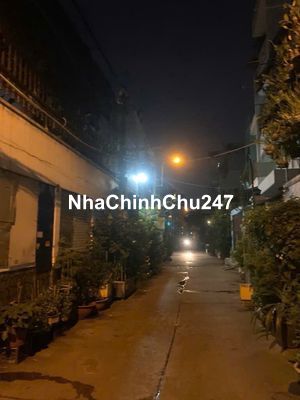 Chính chủ bán nhà 45m2, giá chỉ 2,5 tỷ , Nguyễn văn quá, ĐHT, Q12