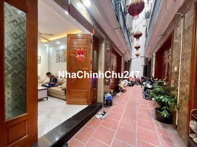 Chính Chủ Bán Ăn Tết Nhà 5 Tầng 35m2 2,25T Ngõ Thông Gần Trục Chính