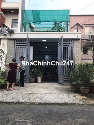 TÔI CHÍNH CHỦ BÁN NHÀ 5x20 Sổ riêng thổ cư , 4PN 3WC , đường xe hơi