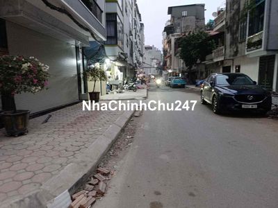 Chính chủ bán nhà Thuỵ Khuê, Tây Hồ,sát phố 27m sổ vuông, giá 4,99 tỷ