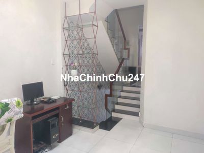 Chính chủ bán nhà lầu 4 tấm hẻm Lạc Long Quân phường 9 quận Tân Bình