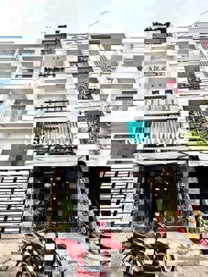 Chính chủ gấp bán nhà sổ riêng, 5tàng hẻm xe hơi