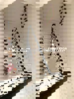 Chính chủ gởi  căn nhà phố Manor Crown trục đường chính