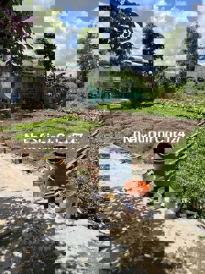 Chính chủ bán đất 9x28 = 251m2 thổ cư, TT Đức Hòa, Long An