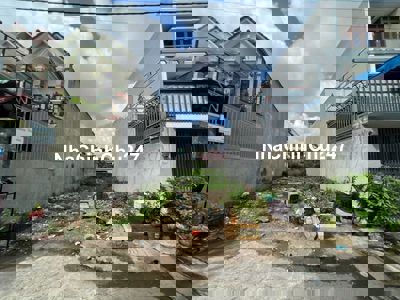 tôi chính chủ cần bấn gấp đất đường QL1K đi vào 200m tới ngay