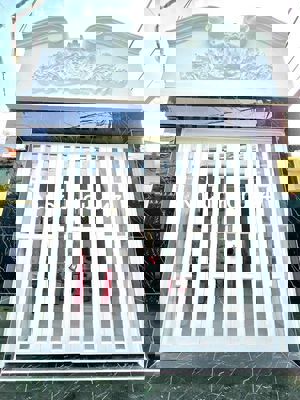 Bán nhà sổ riêng vay bank cách quận 7 300m