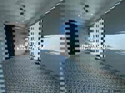 PENTHOUSE SIÊU ĐẸP BAN CÔNG 40m2 NGAY ĐH VĂN LANG CS3 T5 Ở CHÍNH CHỦ