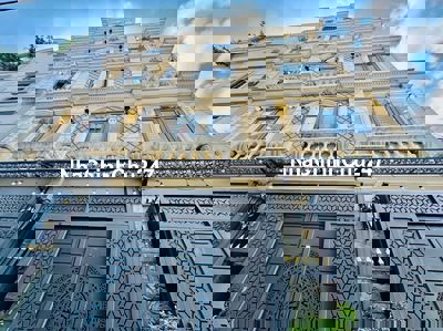 [QUẬN 8] KHU VIP - BIỆT THỰ - CHÍNH CHỦ MỘT ĐỜI XE HƠI  NGỦ TRONG NHÀ