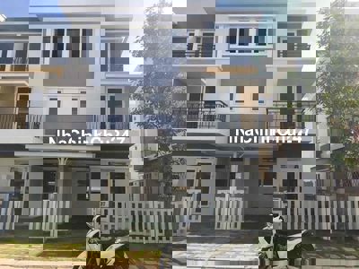 Chính chủ bán nhà Khang Điền 3 tầng phú hữu, tp Thủ Đức. Hh 3%