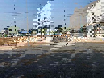 BÁN NHANH LÔ ĐẤT NGAY CHỢ THUẬN GIAO-SỔ RIÊNG-XÂY DỰNG NGAY ĐƯỢC