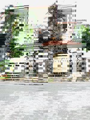 NHÀ ĐẸP KIỂU BIỆT THỰ 320M2 - CHÍNH CHỦ - NGUYỄN VĂN TẠO - LONG THỚI