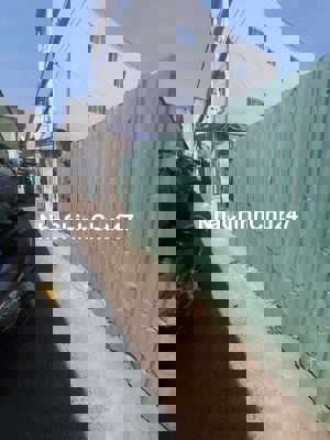 Chủ cần bán gấp 100m2, nhỉnh 5 tỷ, đường Huỳnh Tấn Phát Quận 7