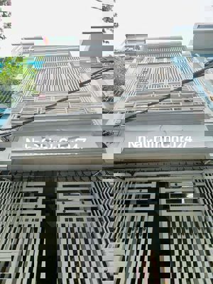 Bán nhà chính chủ, sổ hồng riêng, gần siêu thị, trường học, bv.