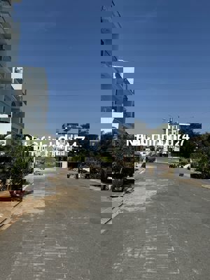 chính chủ kẹt tiền cần bán lô đất nguyễn hữu trí 1,6 tỉ 100 m2