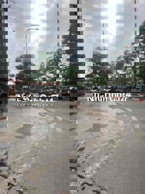 Chính Chủ gửi Bán nhà Mặt phố Lê Duẩn, Kim Hoa , Đống Đa 40m2 x 4 Tầng