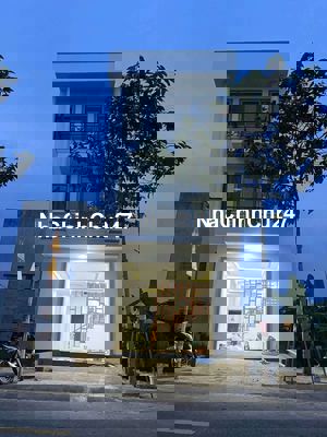 Chủ gửi ra gấp căn nhà 1 trệt 2 lầu Vĩnh Tân, Tân Uyên