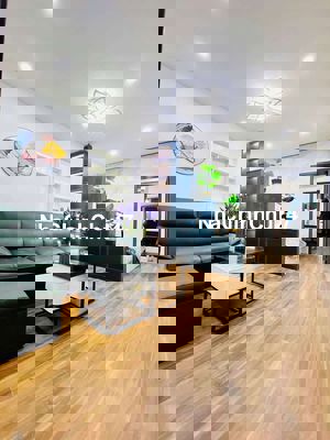 Tập thể tầng 2 Văn Chương 81m sổ đỏ chính chủ Đống Đa nội thất đầy đủ