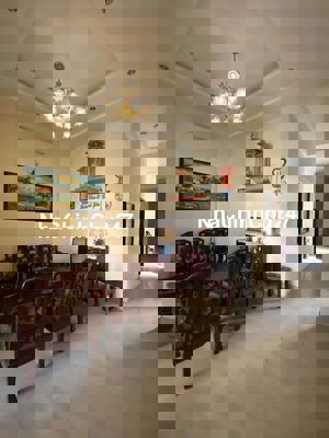 Chủ đi nước ngoài cần bán gấp, mặt tiền Xóm Bắp- Trung Chánh