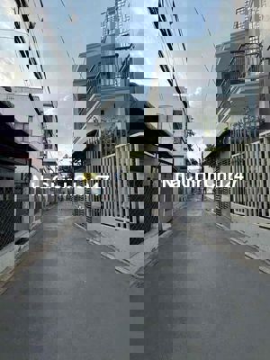 CHỦ GỬI NHÀ MẶT TIỀN HẺM 107 HOÀNG VĂN THỤ, DTSD 93M2