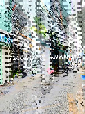 Bán Lô Đất tặng nhà nát hoàn công