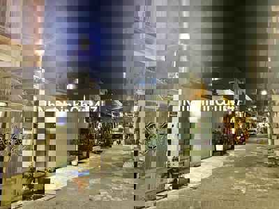 Bán gấp Định Cư nhà Nguyễn Phúc Chu Phường 15 TB DT 10.4x18(175m2)