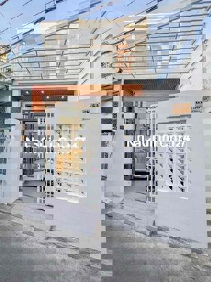 Nhà mới đẹp đầy đủ nội thất đường CMT8 gần trường Cao đẳng kinh tế