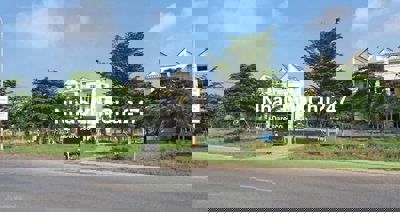 Chính chủ bán lô đất kế bên Vin Hậu Nghĩa Đức Hòa Long An, SHR