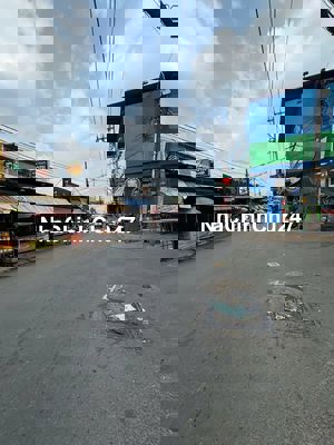 Nhà cấp 4 MT Trần Văn Mười 3,5 x 28m,( cn 102m2) giá 5ty5 TL chính chủ