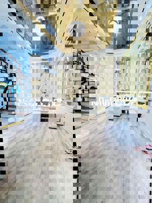 Nhà phân lô sổ đỏ chính chủ nở hậu phố La Thành Giảng Võ Ba Đình