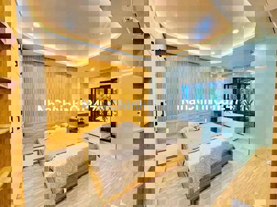 CẶP SONG SINH NHÀ DIỆN TÍCH KHỦNG TẠI HẺM CẤP 1 y wang