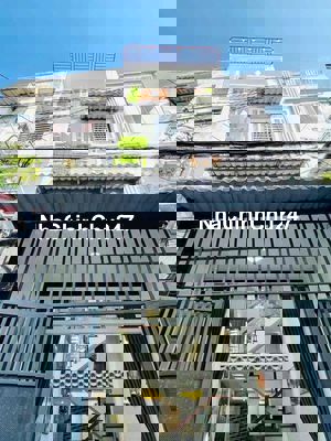 Bán Nhà 3.5x12. lững. 2 lầu. cách hẻm xe tải chỉ 10m.