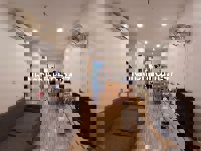 Bán căn 2 phòng ngủ view Quận 1 có đầy đủ nội thất