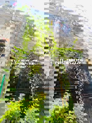 chính chủ bán nhà 463b/12 đường 3/2, 4x14 4 tầng, chỉ 7.6 tỷ