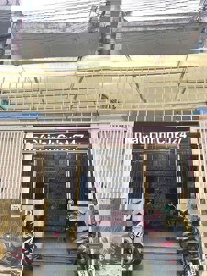 Chính chủ kẹt tiền bán hẻm gần Lê Thúc Hoạch 4x17 1 lầu