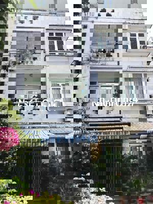 Nhà Gần mặt tiền đường Nguyễn Thị Định Q.2, 79m2 , sân đậu xe hơi rộng