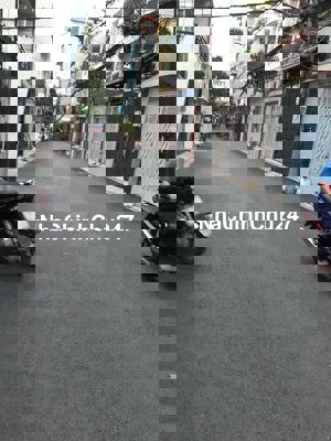 Chính chủ bán nhà hẻm xe hơi, 3 tầng, 40m2, Nguyễn Trọng Tuyển,TânBình