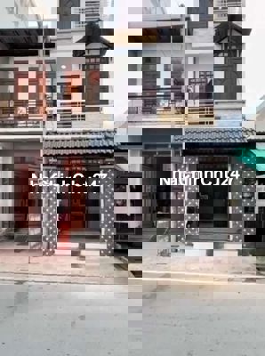 CHỦ CẦN BÁN GẤP NHÀ 2TẤM MẶT TIỀN ĐƯỜNG TRỊNH NHƯ KHUÊ, SỔ RIÊNG!!!!