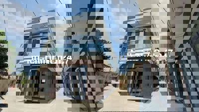 Bán nhà 1 trệt 1 lầu Ngã Tư Trung Chánh, diện 90m2, giá chỉ 1 tỷ 890