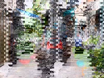 -Nhà đs21, p8, GV -1trệt 1 lầu, hẻm xe hơi đỗ cửa  , vị trí đẹp, gần đ