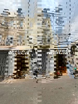 Nhà mặt đường tx33 buôn bán nhỏ- ngay ủy ban phường Thạnh xuân quận 12