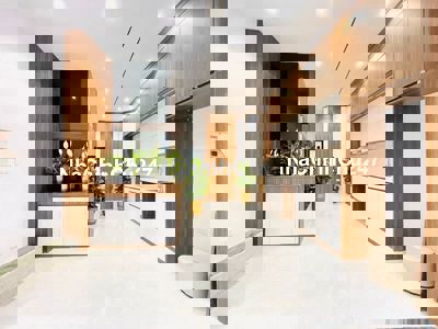 NHÀ VIP XÃ ĐÀN 45 M,5 TẦNG, THANG MÁY, MẶTTIỀN,KHỦNG, TAXI ĐỖ CỬA