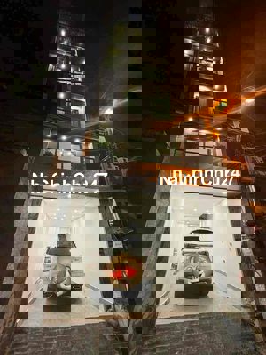 BÁN NHÀ NGAY MẶT THẠCH BÀN - CỔ LINH 40M 6T THANG MÁY- ÔTÔ VÀO -9.5 TỶ