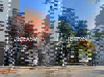 Bán biệt thự gần biển Phạm Văn Đồng, Đà Nẵng