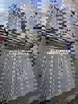 GIÁP CƯ XÁ BẮC HẢI Q.10 NGANG LỚN 5 DÀI 18 XÂY 3 TẦNG 3PN LỚN