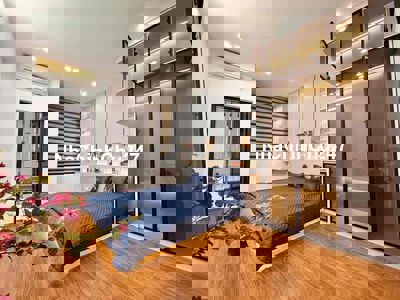 Hiếm !bán nhà xuân đỉnh 5 tầng lô góc mặt tiền 4,5m