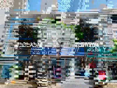 Giảm mạnh 4 tỷ nhà ngay Nguyễn thị thập. DT 10x18 Hầm 4 lầu HDT 96tr