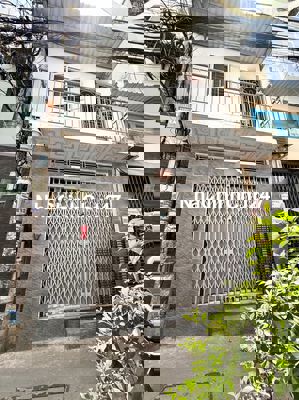 BÁN NHÀ TRỆT-LẦU-SÁT MẶT TIỀN KHU COOPMART PHAN XÍCH LONG