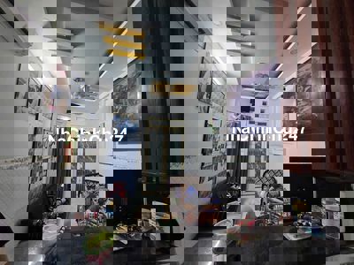 Nhà đẹp hẻm an ninh 2 lầu 4pn giá hot nhất thị trường