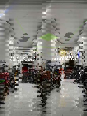 Nhà ở liền, mới sửa đẹp, khu tiện ích, dân trí an toàn