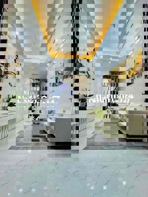 nhỉnh 5 tỷ. diện tích 39m² phố nam dư